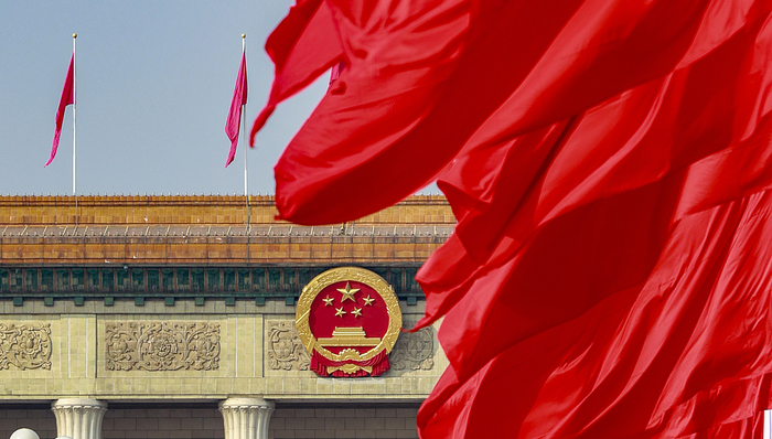 政府工作报告首次提及“支持大模型广泛应用”，推动AI落地还要靠什么？(图1)