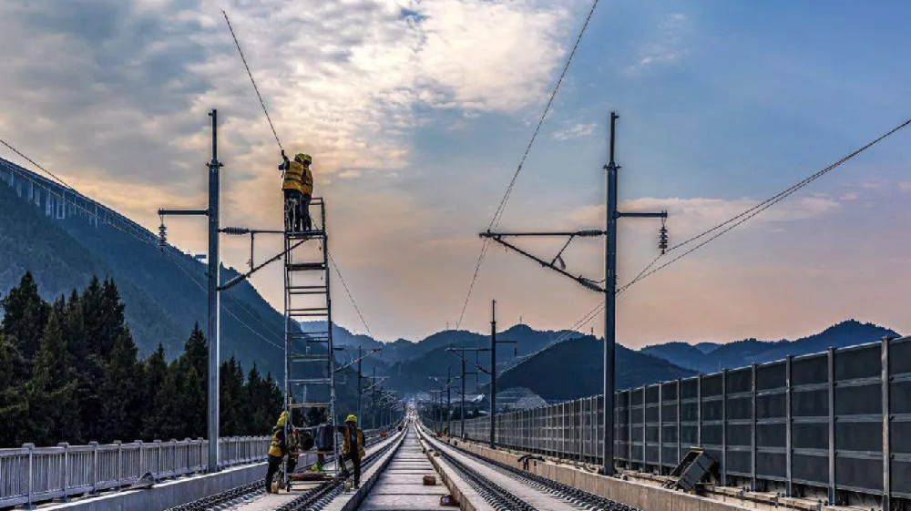 媒体管家： 国家铁路局：将出台铁路线路接轨管理办法实现应接尽接(图1)