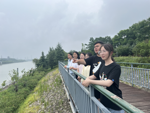 媒体管家： 盐城师范学院“探访北调东源 赋能绿色发展”实践团走进江苏开展绿色长征科考实践活动(图3)