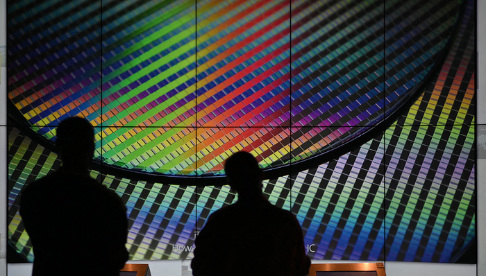 媒体管家: 美国要求台积电暂停向大陆供应7纳米AI芯片(图1) 媒体管家: 美国要求台积电暂停向大陆供应7纳米AI芯片(图1)