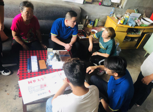 慈善送温暖,爱心献社会 ——日丰公益走进山西资助贫困学子(图9) 慈善送温暖,爱心献社会 ——日丰公益走进山西资助贫困学子(图9)