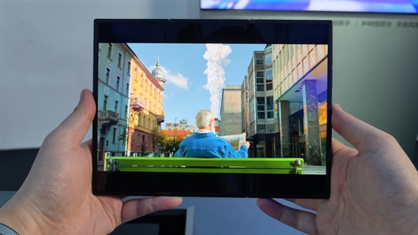 G形三折叠史上首款！三星Galaxy Z TriFold上手(图8)