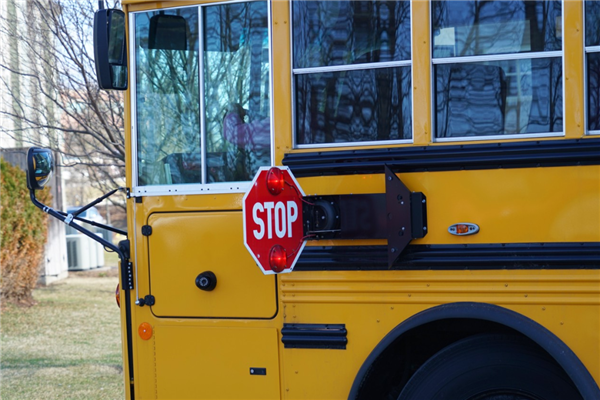 Waymo认栽召回！搞不定校车难题 被抓到19次非法超车(图2)