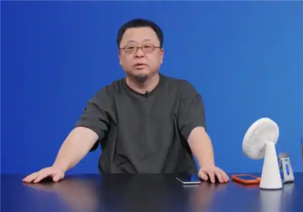 罗永浩回应上其播客要花钱：是诬蔑和泼脏水  但企业最愿意掏钱买上播客的名额(图1)