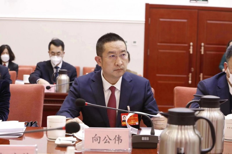 推动蒙药现代化,向公伟与奥特奇蒙药共迎未来市场机遇(图1) 推动蒙药现代化,向公伟与奥特奇蒙药共迎未来市场机遇(图1)