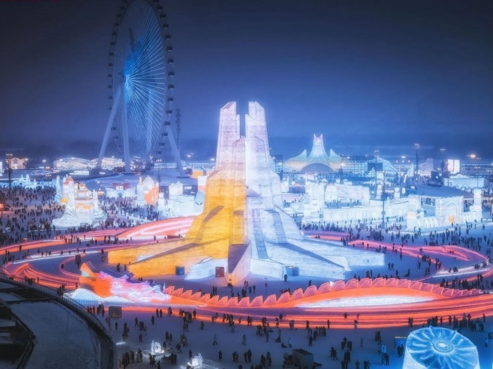 “冰天雪地”的激情，创造“金山银山”的炙热——雪花消融，“冰花”永驻 ｜ “黑龙江“冷”冰雪中的“热”经济(图1)